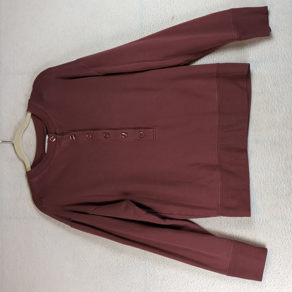 Athleta Women's Burgundy Button Ribbed Crewneck Long Sleeve Shirt Size XS‎